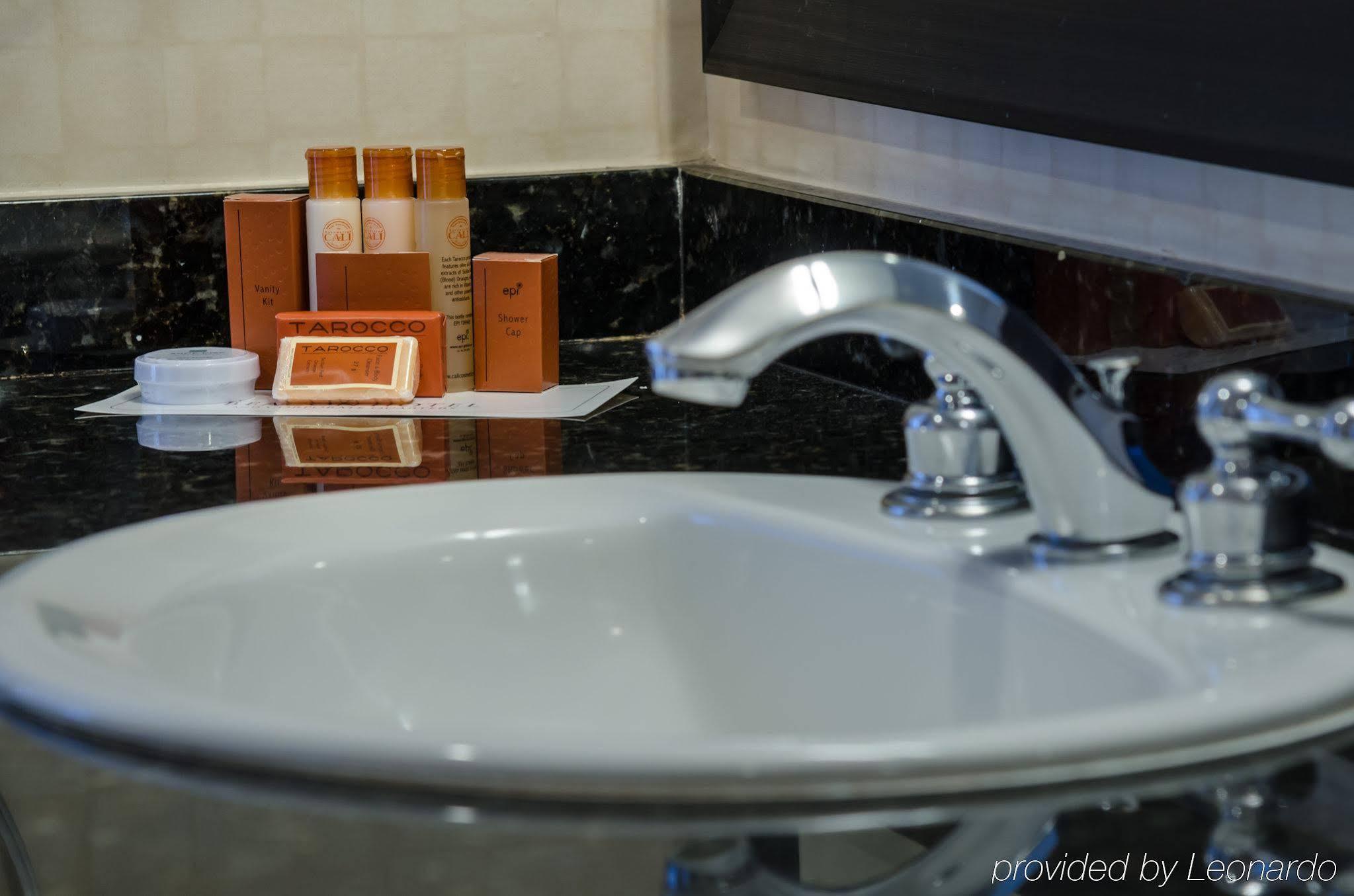 Beacon Hotel & Corporate Quarters Washington Bagian luar foto