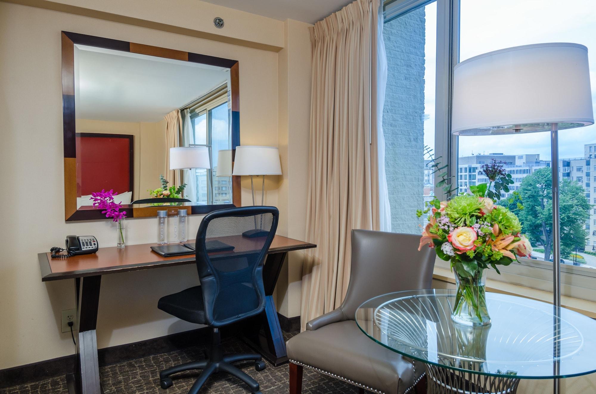 Beacon Hotel & Corporate Quarters Washington Bagian luar foto